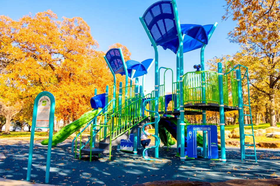 Bowman Springs Park playground and fishing pier — Arlington, TX