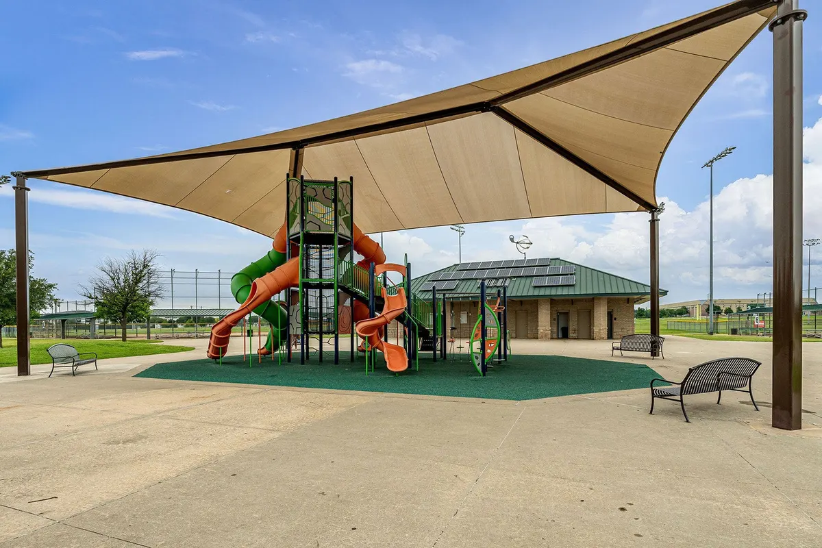 Gabe Nesbitt Community Park — McKinney, TX