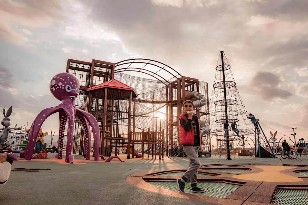 Free spray features and playground at Southwest Spray Park — Irving, TX